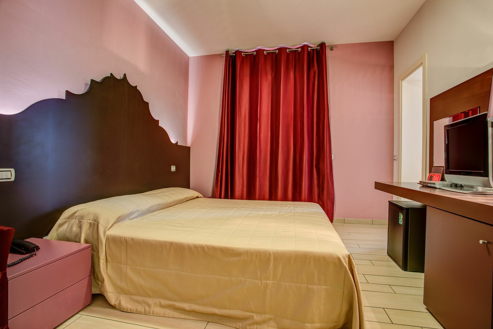 Hotel Fiamma & Spa Cesenatico Eksteriør billede