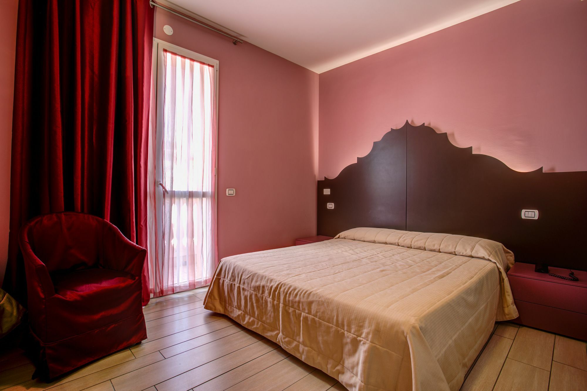 Hotel Fiamma & Spa Cesenatico Eksteriør billede