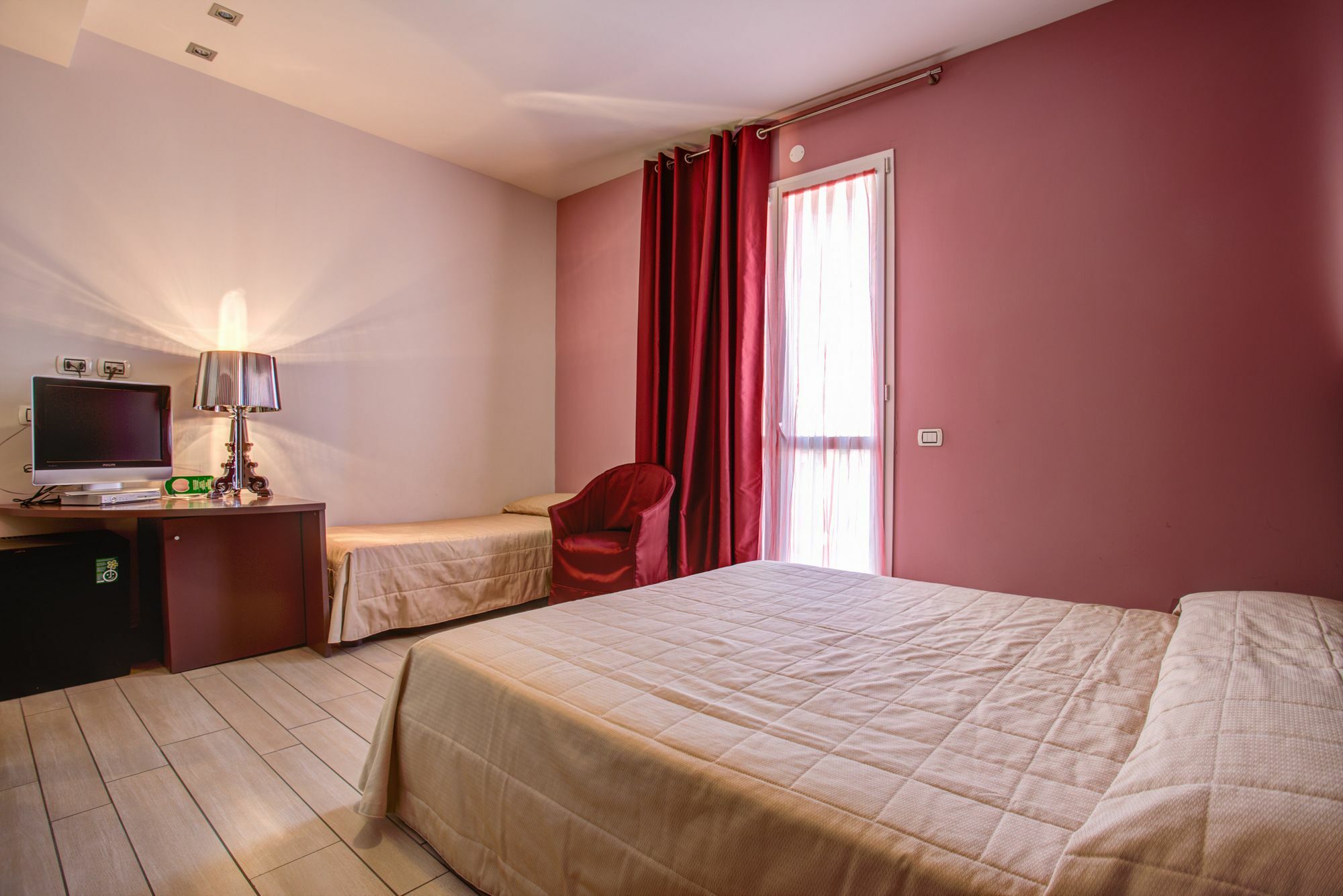 Hotel Fiamma & Spa Cesenatico Eksteriør billede